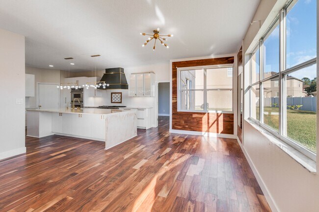 Building Photo - 1755 Delafield Dr