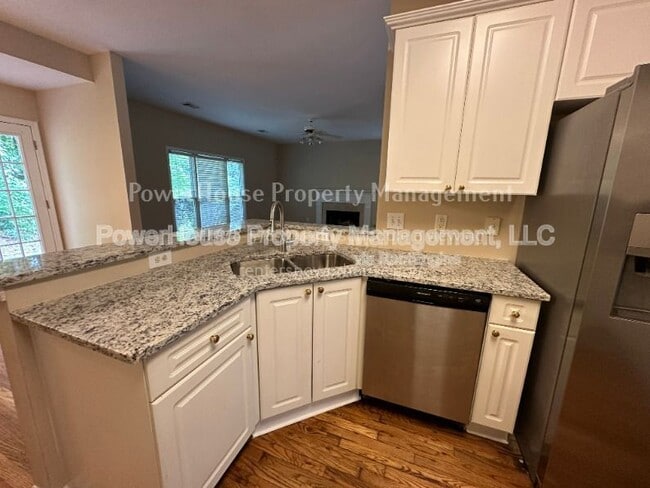 Building Photo - 5075 Byers Rd