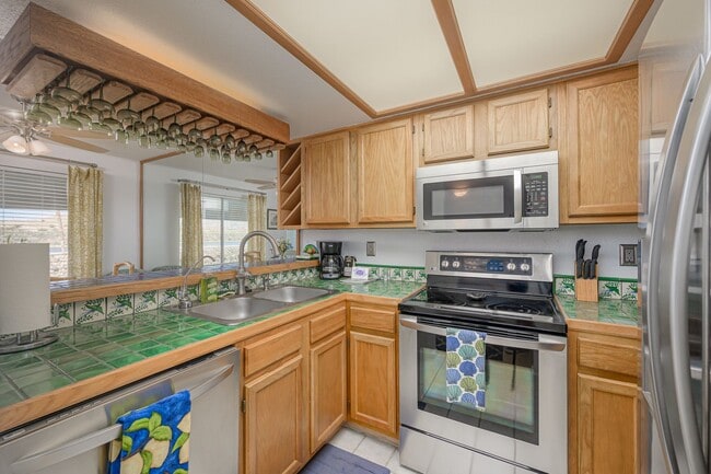 Building Photo - Live ON THE COLORADO RIVER – Fully Furnished 1 Bed/1 Bath Condo in the Gated Community of Roadhav...