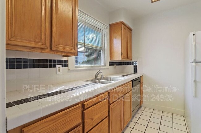 Building Photo - 2700 T St