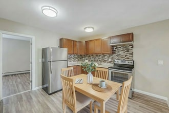 Building Photo - 79 Brook St