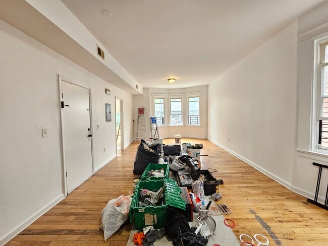 Building Photo - 855 S 15th St
