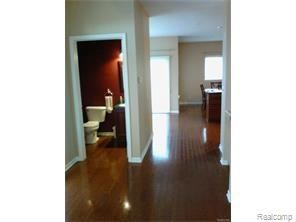 Building Photo - 2774 Riverside Dr