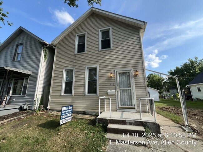 Primary Photo - 512 E Masterson Ave