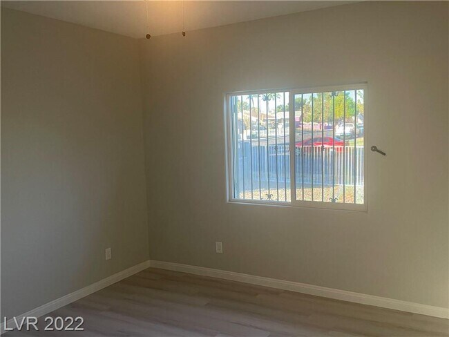 Building Photo - 4966 Andover Dr