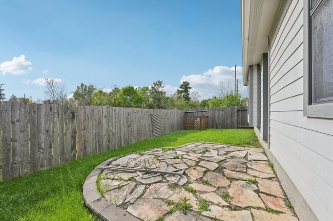 Building Photo - 618 Aulia Ln