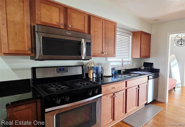 Building Photo - 4217 Crooks Rd