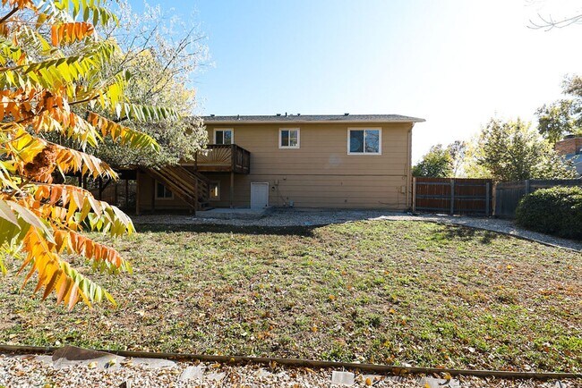 Building Photo - Beautiful 2 Story Home in Loveland