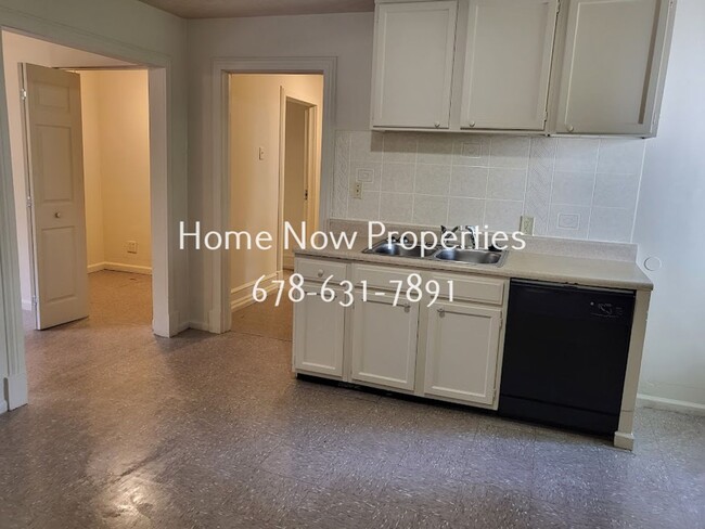 Building Photo - 3BR/2BA Home | Huge Private Lot + Deck | F...