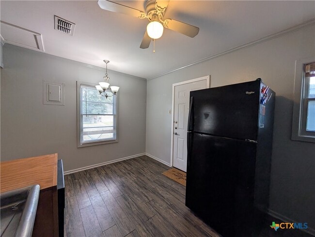 Building Photo - 890 Josephine St