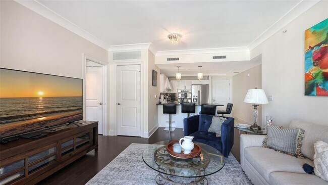 Building Photo - 1350 Main St