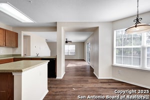 Building Photo - 827 Clover Creek