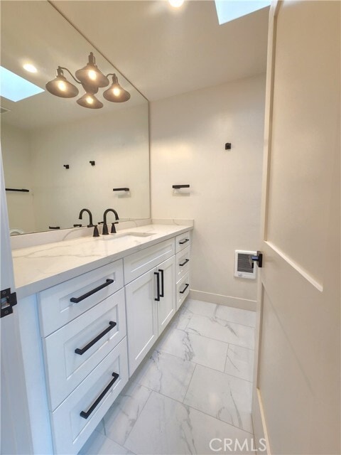 Building Photo - 120 S Francisca Ave