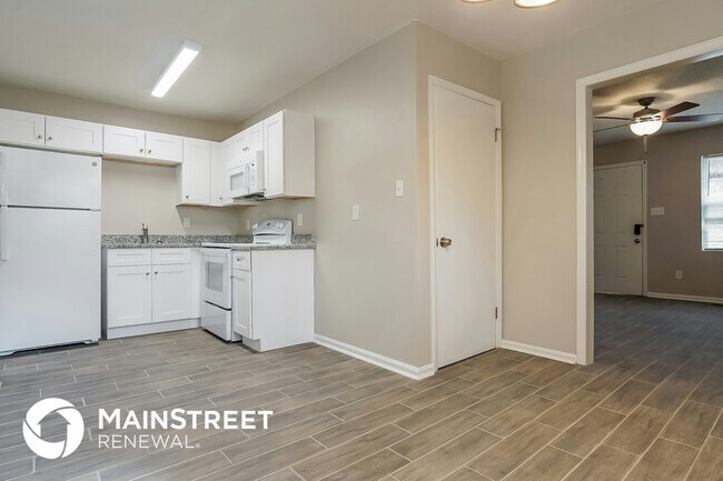 Building Photo - 1829 5th Way NW
