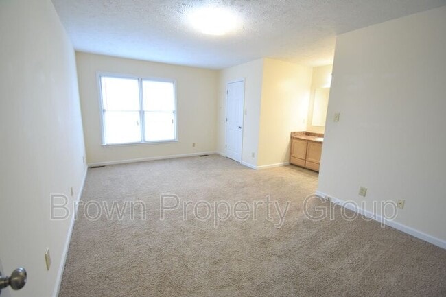 Building Photo - 711 Alexwood Dr