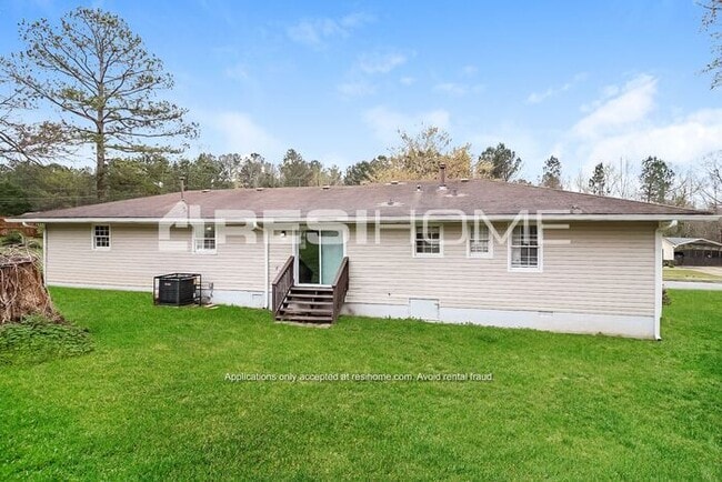 Building Photo - 9190 Spillers Dr SW