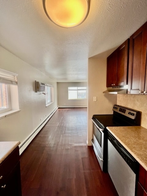 Building Photo - 1345 Monroe St