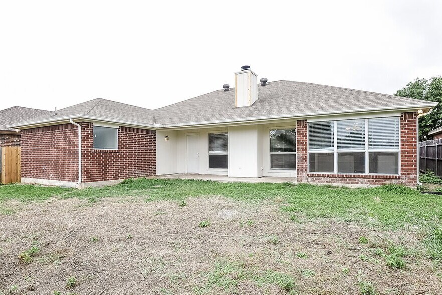 Building Photo - 930 Morgan Dr