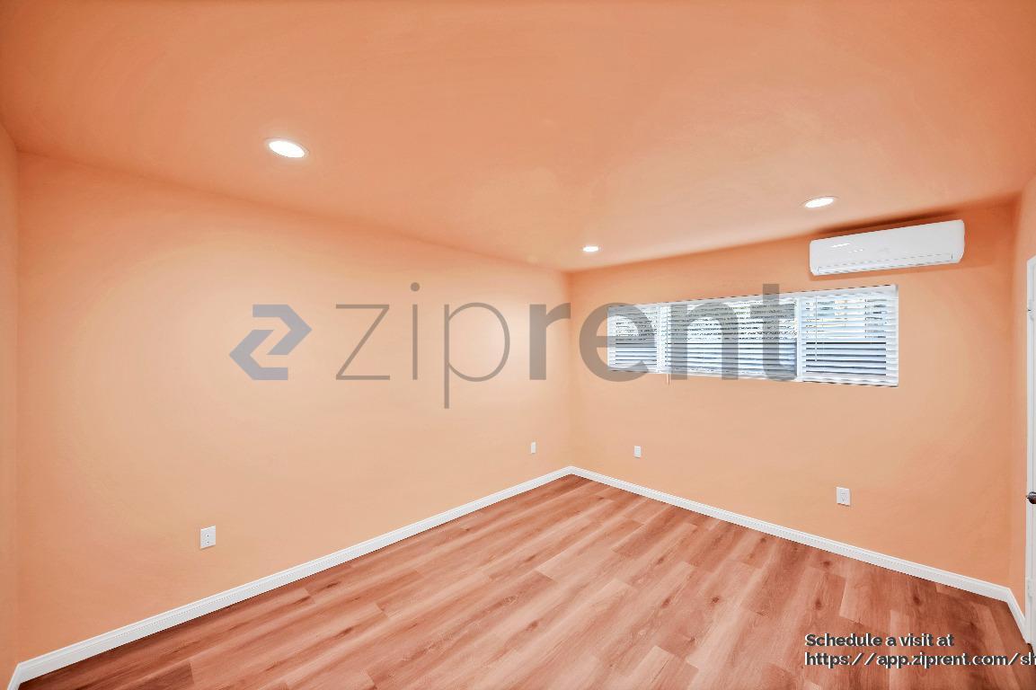 Building Photo - 3620 Ellis Ln