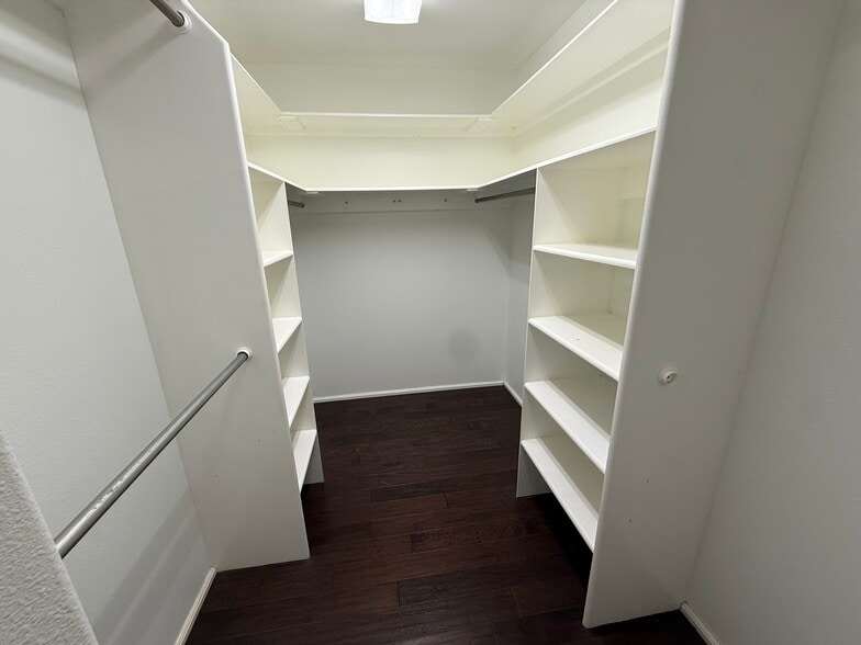 Building Photo - 2657 Moolio Pl