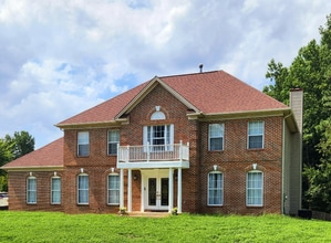 Building Photo - 4910 Cranford Terrace