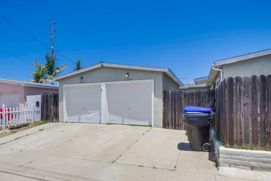 Building Photo - 4114 Fond du Lac Ave