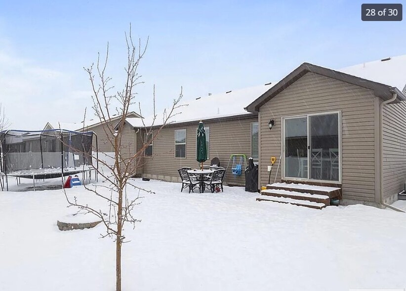 Building Photo - 5196 Ryanne Way