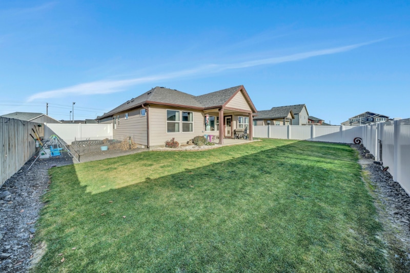 Building Photo - 508 L St NE