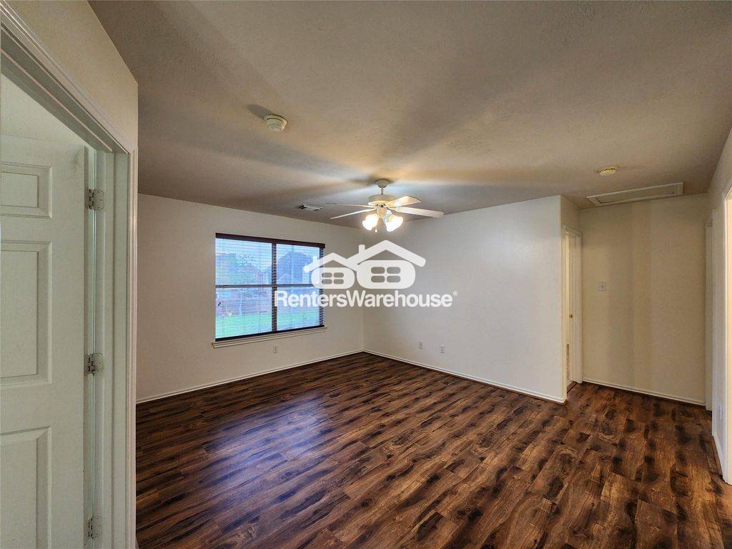 Building Photo - 24422 Travis House Ln