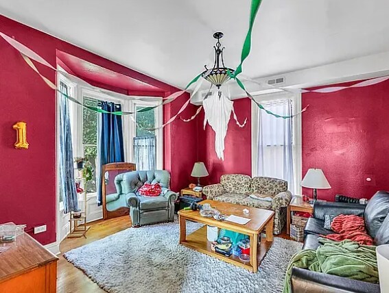 Living Room - 104 N Central Ave