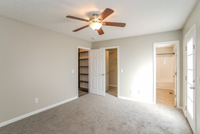 Building Photo - 119 Shady View Dr