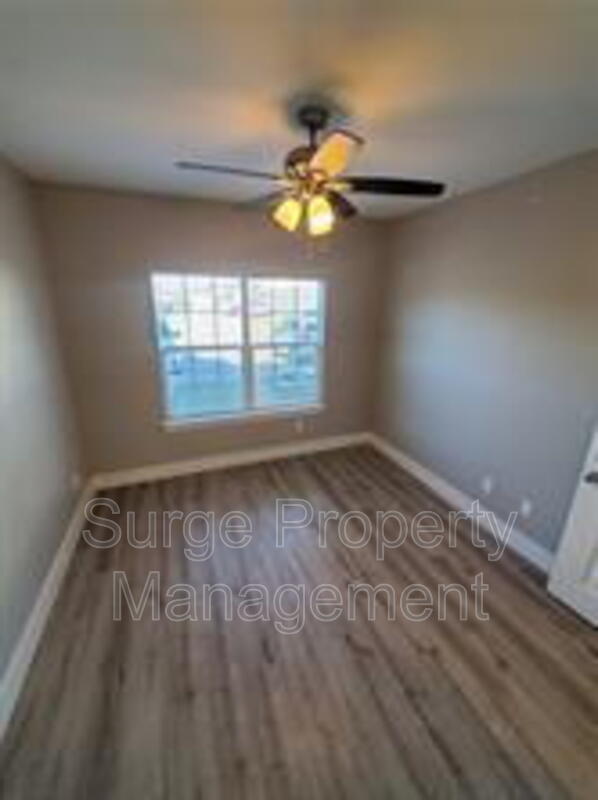 Building Photo - 13609 Pinnacle Cir W