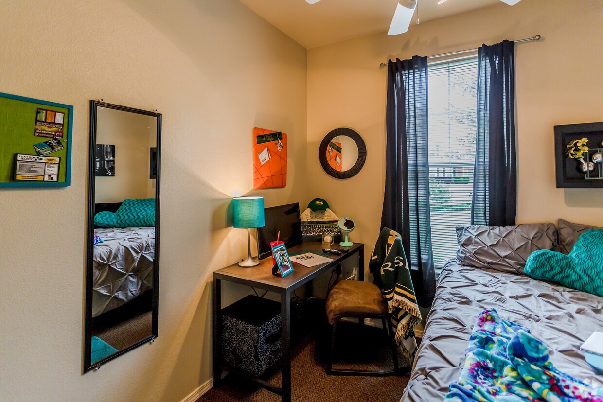 Vista Place Student Apartments Russellville