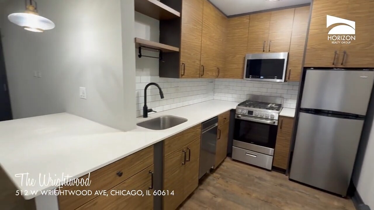 Building Photo - 518 W Wrightwood Ave