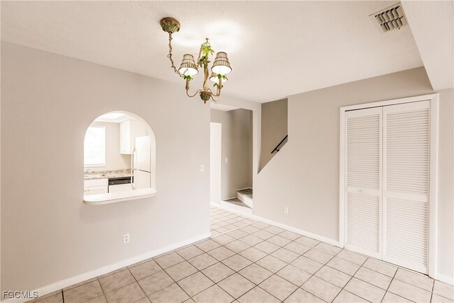 Building Photo - 1123 SW 48th Terrace