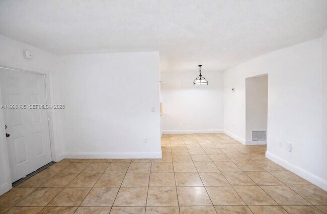 Building Photo - 12275 NE 19th Ave