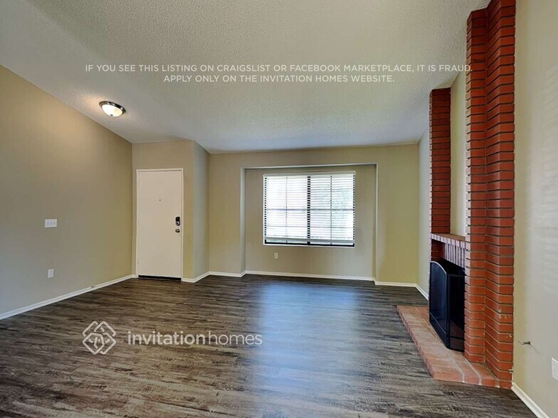 Building Photo - 30957 Greensboro Dr