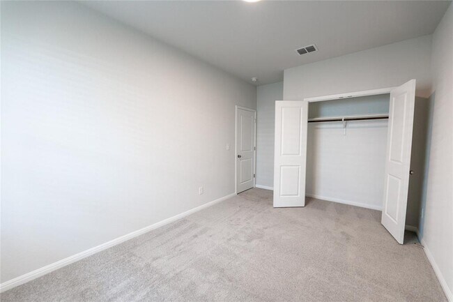 Building Photo - 6206 Marsh Ln