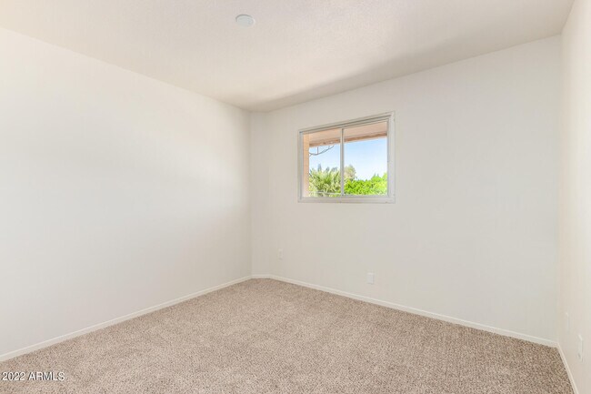 Building Photo - 8548 E McDonald Dr