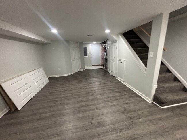 Building Photo - 162 Wesmond Dr