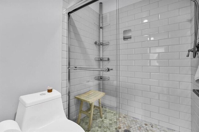 Building Photo - 1546 Yellowheart Way