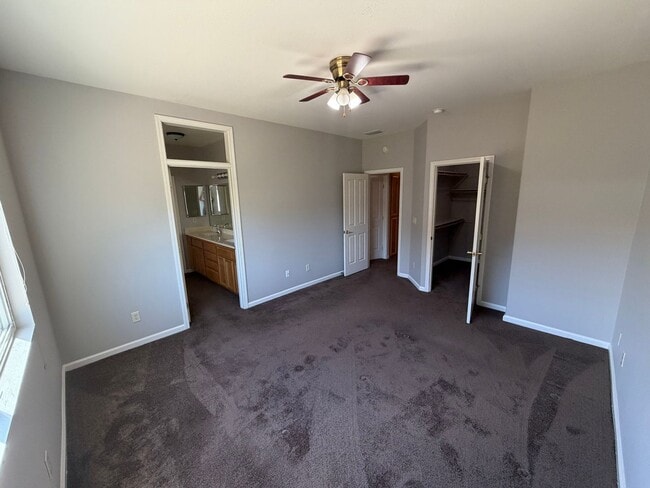 Building Photo - 3 bedroom + office | 2 bathroom | Single family home