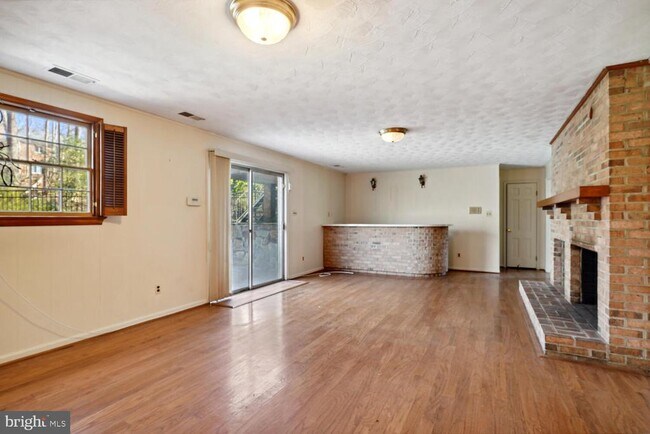 Building Photo - 7616 Burford Dr