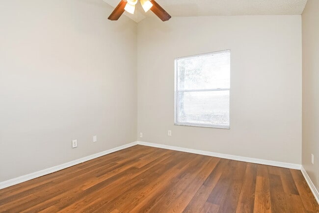 Building Photo - 5166 Clarion Hammock Dr