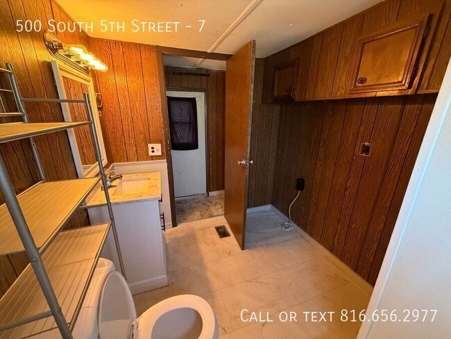 Building Photo - 500 S 5th St