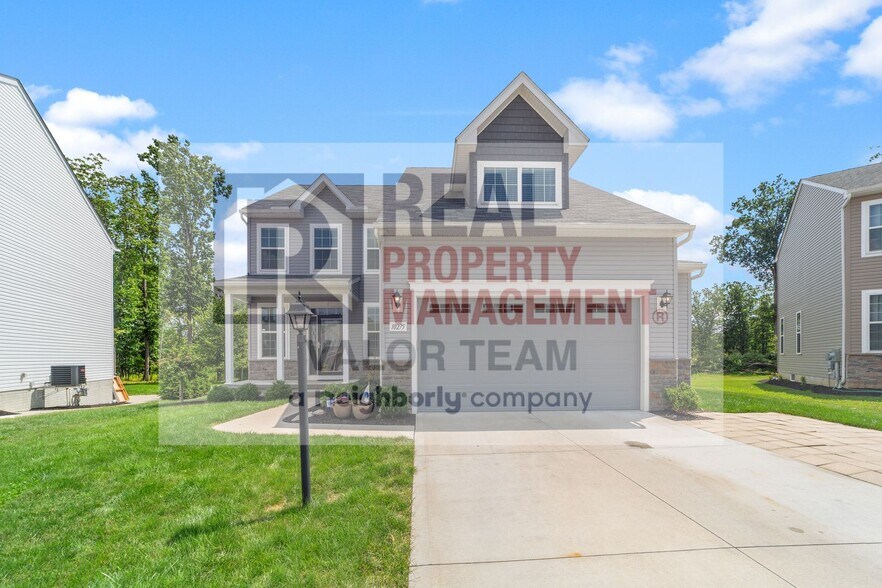 Primary Photo - Custom 4 Bed, 3.5 Bath Home in Highly Desi...