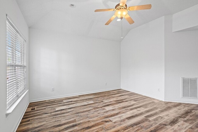 Building Photo - 5009 Legacy Dr