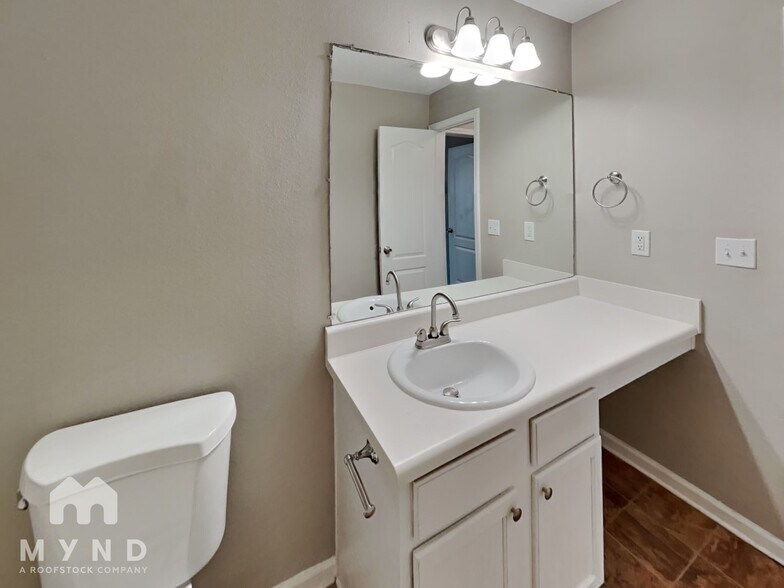 Building Photo - 3940 Cypress Pointe Dr