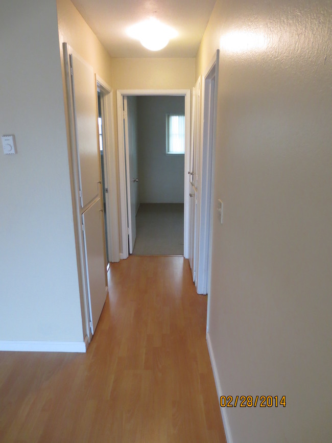 Building Photo - 2 bedroom Renovated unit. West San Jose- s...