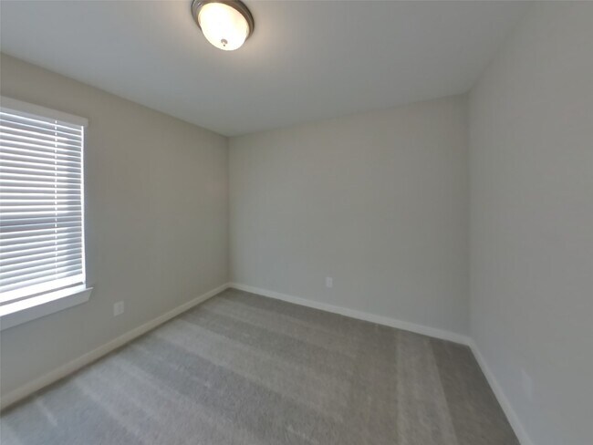 Building Photo - 22813 Terrazzo Dr